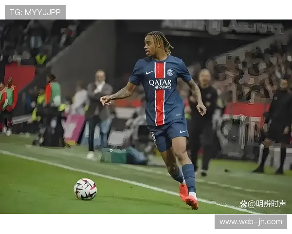 巴黎圣日耳曼客场2-1险胜斯特拉斯堡，门德斯头球绝杀